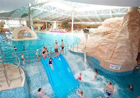 Waterslides at Splash Waterworld Skegness | Butlins, Waterworld ...