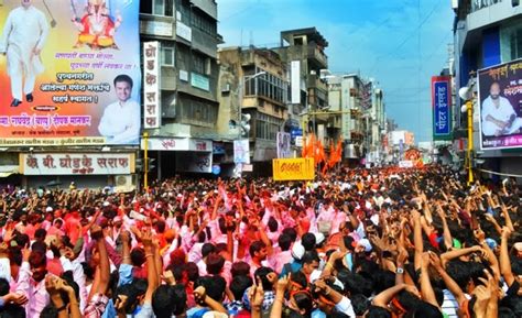 Ganesh Visarjan in Pune (पुणे गणपती विसर्जन)!