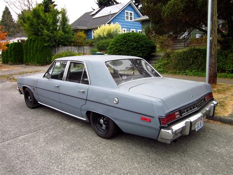 Seattle's Classics: 1975 Plymouth Valiant