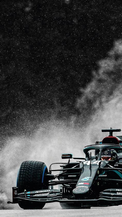 Mercedes AMG Petronas F1 Team Wallpapers - Wallpaper Cave