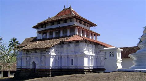 Lankathilaka Vihara Temple | Lankathilaka Vihara, Polonnaruwa, Sri Lanka