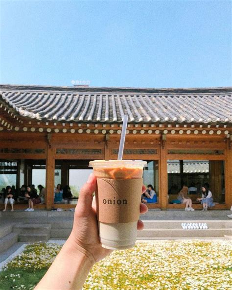 Aesthetic Cafes in Seoul