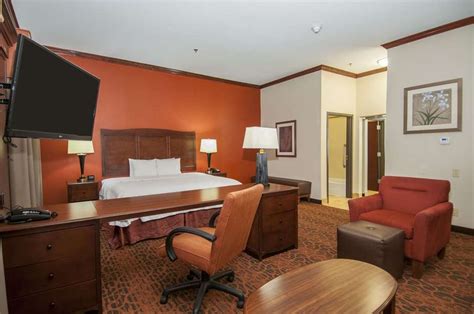 HAMPTON INN & SUITES WAXAHACHIE - Updated December 2024 - 128 Photos ...