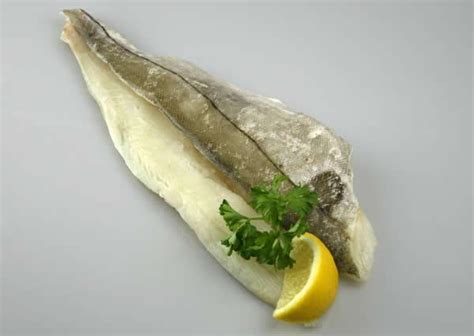 Buy Haddock Fillets, Skin On Boneless 1kg (Frozen) Online | White Fish ...