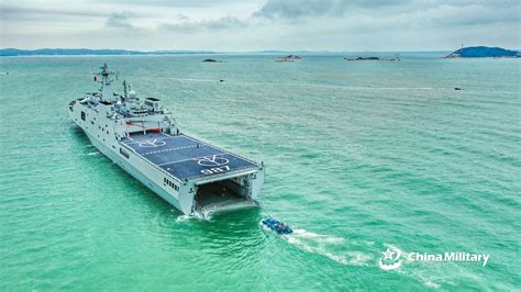 PLAN Type 071 Amphibious Transport Dock Wuzhishan LPD-987. [5432x3056 ...