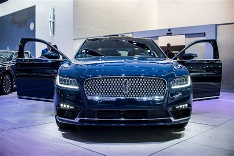 The 2020 Lincoln MKZ Is One Of the Best Luxury Cars For Under $40,000