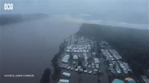 Floodwaters in Lake Conjola on the NSW South Coast - ABC News