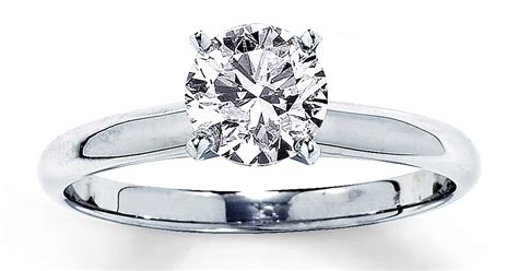 Kay Jewelers Accused Swapping Diamonds Engagement Rings