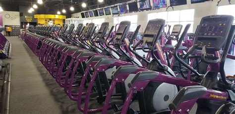 Hanford gym opens in time for New Year's resolutions | Local ...