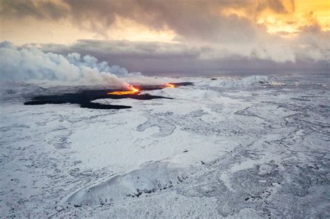 Volcanic eruption on Reykjanes peninsula in December 2023