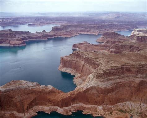 Feds issue red flag warning on lakes Powell and Mead