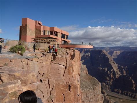 Structurae [en]: Grand Canyon Skywalk