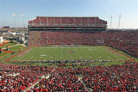 Papa John's name off Cardinal Stadium