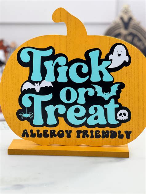 DIY Trick or Treat Sign - Allergy Awareness - Michelle's Party Plan-It