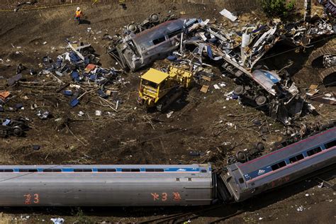 Amtrak CEO: Company 'Takes Full Responsibility' for Fatal Crash - Newsweek