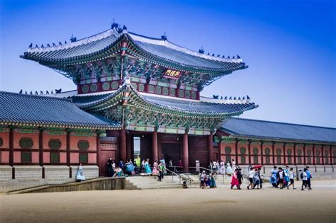 Gyeongbokgung Palace - Main Royal Palace of the Joseon Dynasty ...