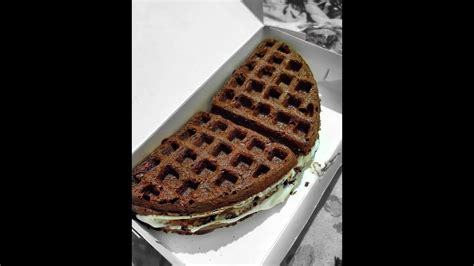 Triple chocolate waffle| Best belgian Waffle| Pune| #shorts - YouTube