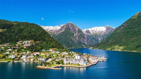 Balestrand, Norway: A Stunning Sognefjord Village - Life in Norway