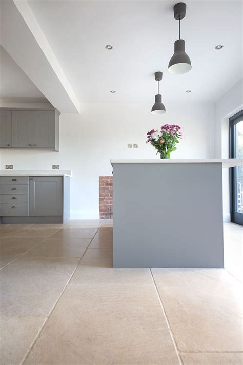 Tuscany Tumbled Limestone Tiles | Flagstones | Quorn Stone | Limestone ...