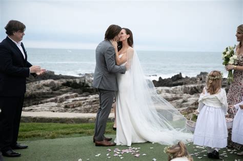 Barbara Bush wedding: Former first daughter marries Craig Coyne, see photos