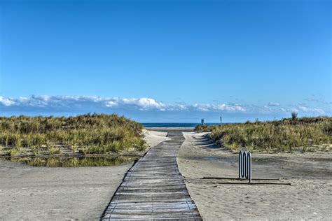 Wildwood Crest Beach Condo: Balcony w/ Ocean Views | Evolve