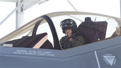 F 35 Raptor Cockpit