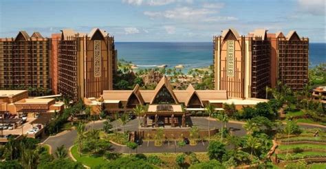 Aulani Disney Resort Honolulu - Oceanfront Hotel, Water Park, Infinity Pool