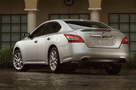 2009-14 Nissan Maxima | Consumer Guide Auto