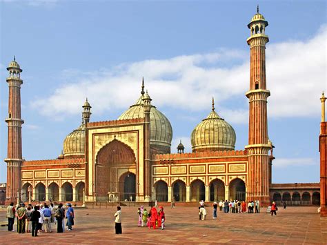 7 Popular Monuments That are Built by Mughal's in India in 2021 ...