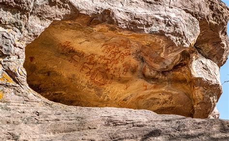 Bhimbetka Rock Shelters & Cave Paintings, Bhimbetka - Timings, History ...