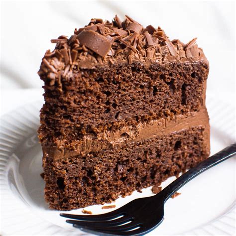 Moist Healthy Chocolate Cake - iFoodReal.com