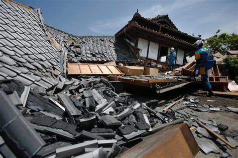 Earthquake in Japan Kills at Least 32, Floods Fukuoka Streets With ...