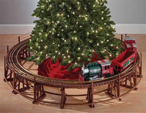 Manhattan Railway Christmas Tree Train Trestle Set - The Green Head