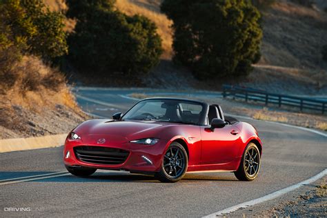 Five Reasons to Love the Mazda MX-5 Miata | DrivingLine