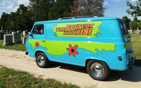 Scooby Doo Mystery Van: 1967 Ford Econoline