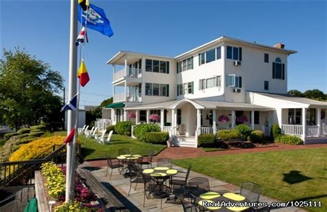 Romantic Waterfront B&B near Mystic and Casinos | Niantic, Connecticut ...