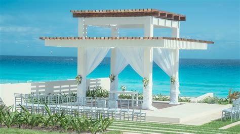 Coral Level at Iberostar Selection Cancun Weddings | 2024