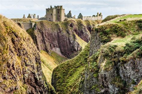 The ruins of Dunottar Castle — Stock Photo © Cornfield #92545094