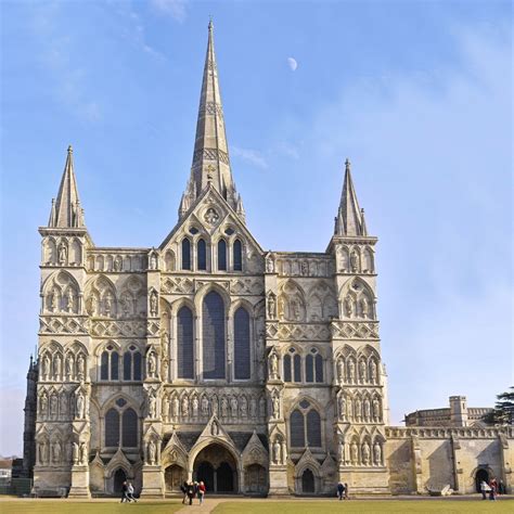 Salisbury Cathedral Historical Facts and Pictures | The History Hub