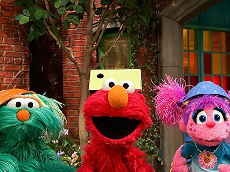 "Sesame Street" Astronaut Elmo (TV Episode 2019) - IMDb