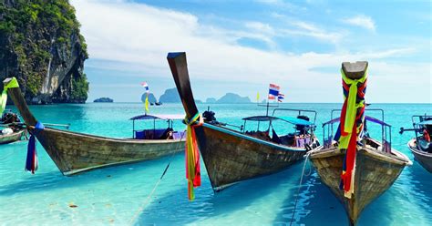 Krabi vs Phuket - Which One to Choose for a Perfect Vacation