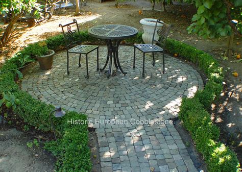 Garden Nooks Using Reclaimed Cobblestone - Antique Reclaimed Old ...