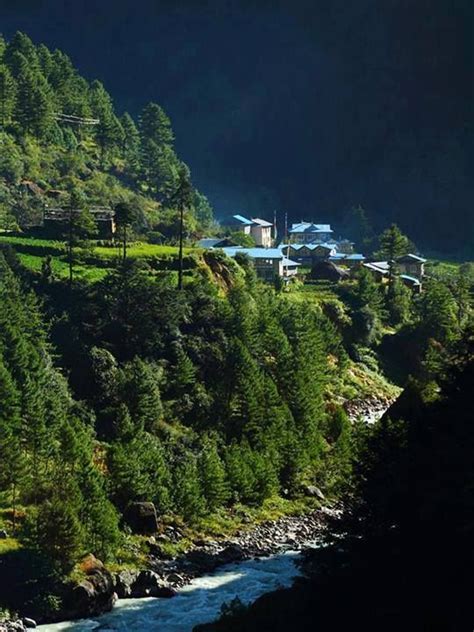 # Solukhumbu, Nepal www.riverholidaysnepal.com