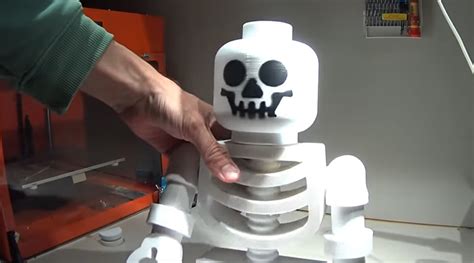 3D printing a LEGO skeleton