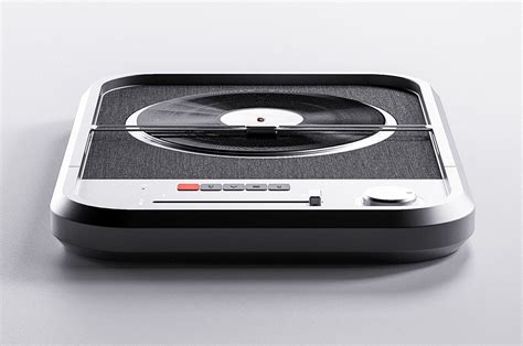 This turntable design pays homage to the retro feeling with minimal ...