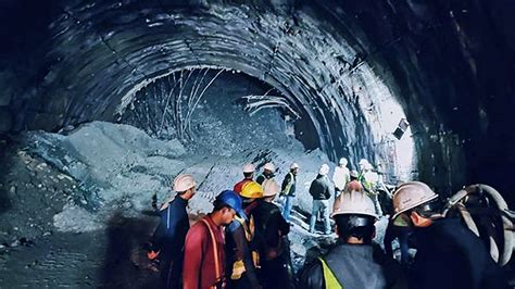 Uttarakhand Tunnel Collapse Highlights: Workers to be rescued through ...