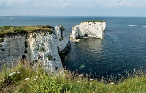 Isle of Wight (IOW) 2024 Lawn Bowls Holiday - Bowling Tours