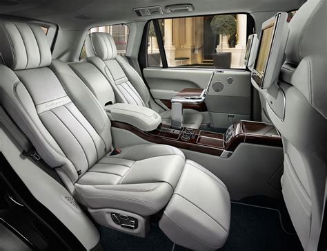 Land Rover will debut its most luxurious Range Rover ever at the New ...