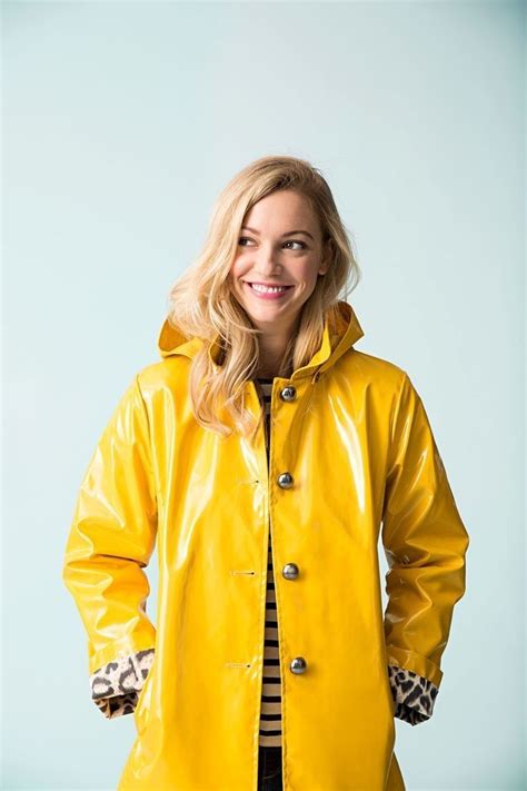 Pin by Bob Cat on Stuff I like | Yellow rain jacket, Rain jackets ...