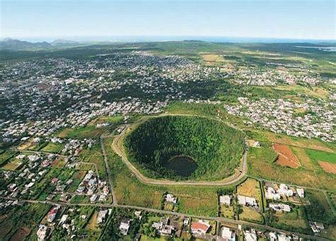 Taxis to Trou Aux Cerfs Volcano Crater, Mauritius (Private Tour)